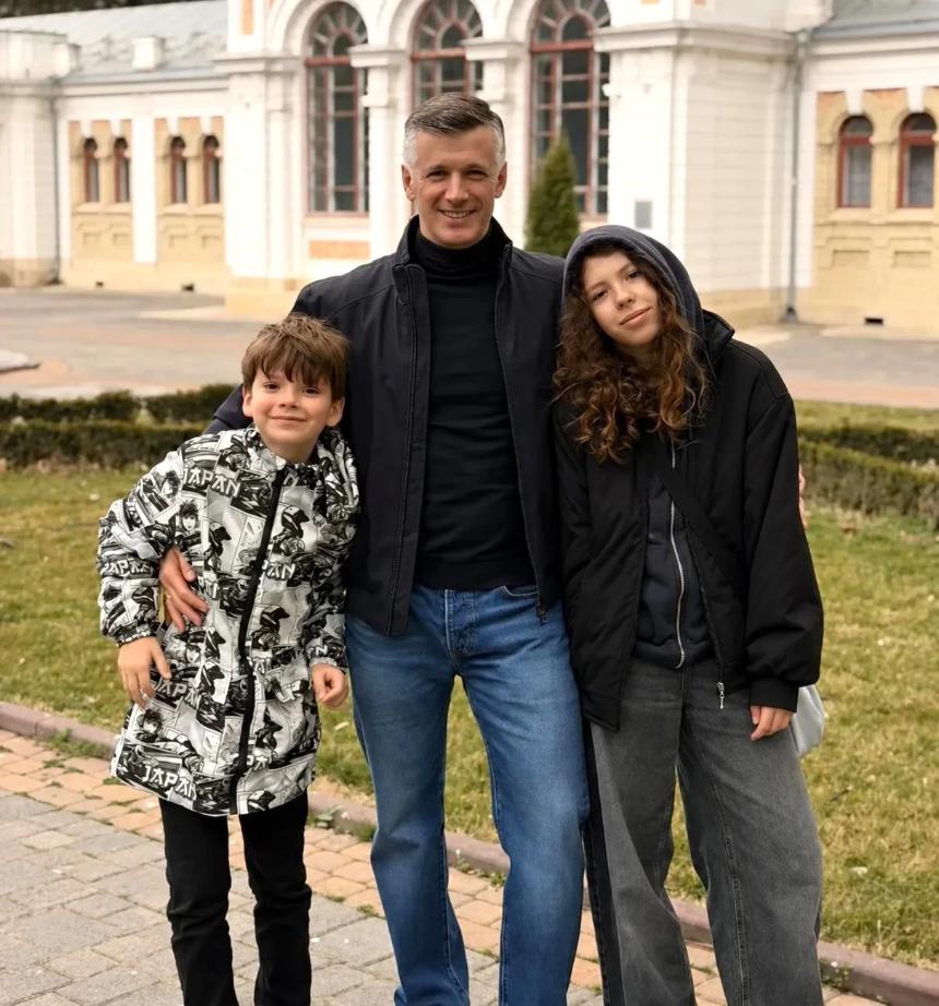 Сергей Белопольский поздравил жителей Горячего Ключа с Днём отца