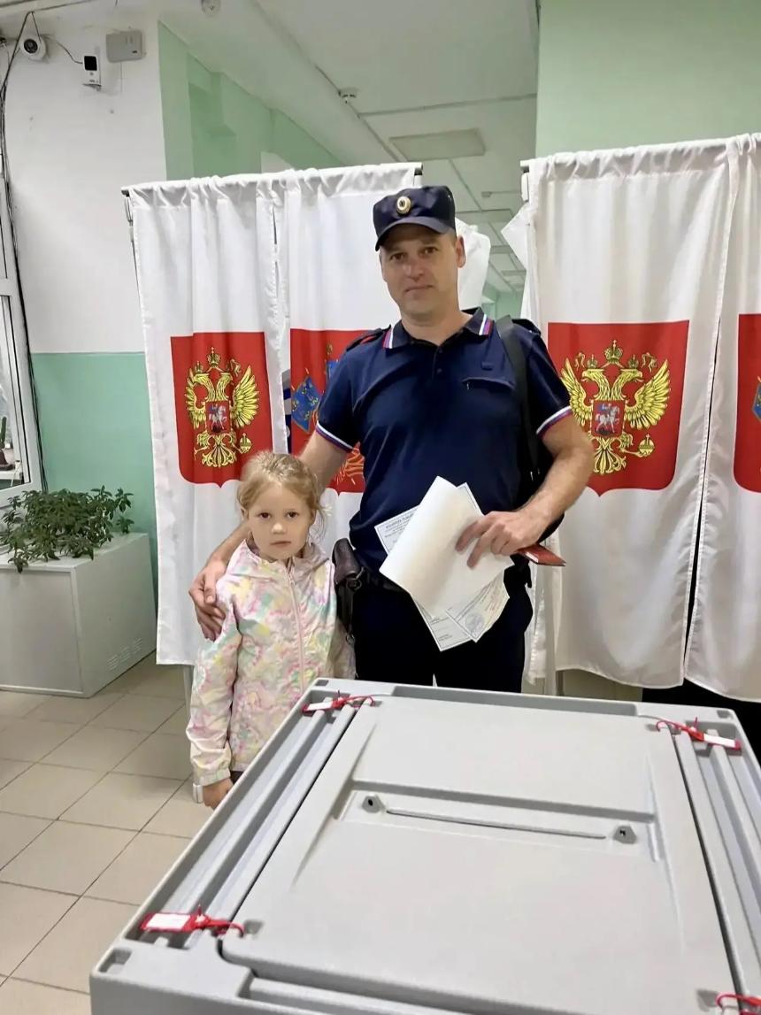 Сотрудники полиции Горячего Ключа обеспечили охрану общественного порядка и безопасность в Единый день голосования