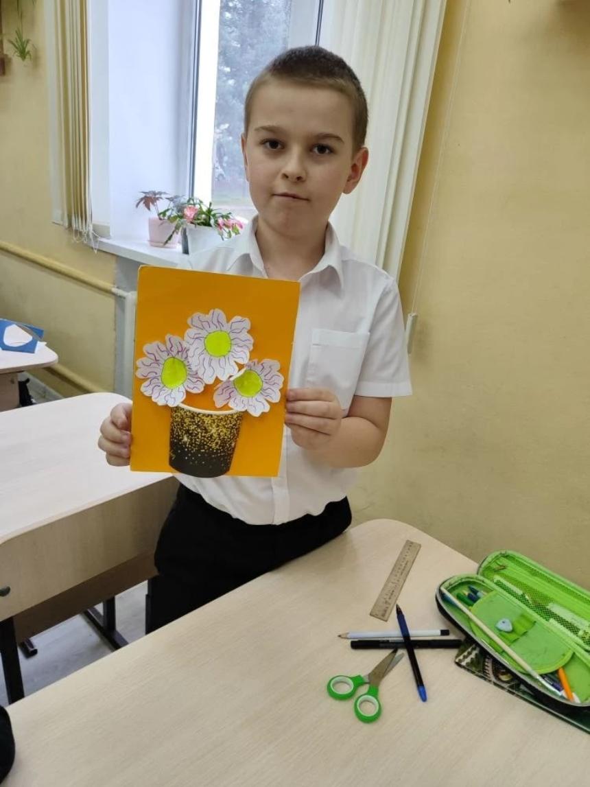 В Горячем Ключе весна начинается с детских улыбок и ярких красок.