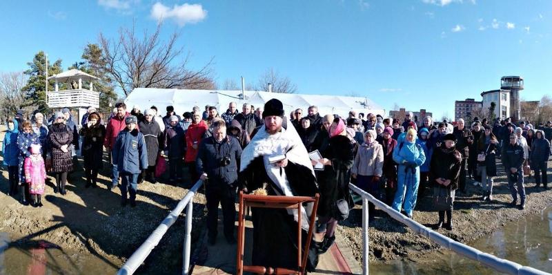 18 января на озере Круглом в городском парке проведут Крещенское освящение воды