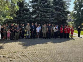 В День ветерана боевых действий депутаты Совета возложили цветы к мемориалу «Вечный огонь». 