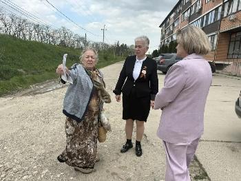 18 апреля 2026 г. состоялся очередной прием граждан по графику депутатом Совета г. Горячий Ключ по 4 избирательному округу Гришичкиной Елизаветой Гугулиевной. 