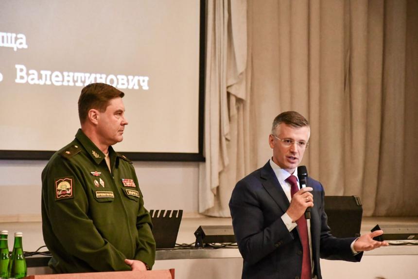 В школе № 3 Горячего Ключа состоялась профориентационная встреча со старшеклассниками