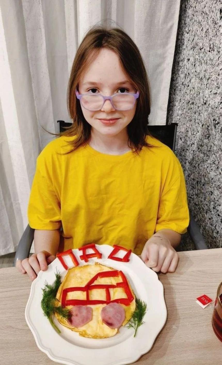 Сотрудники Госавтоинспекции в Горячем Ключе провели акцию «Завтрак ПДД»