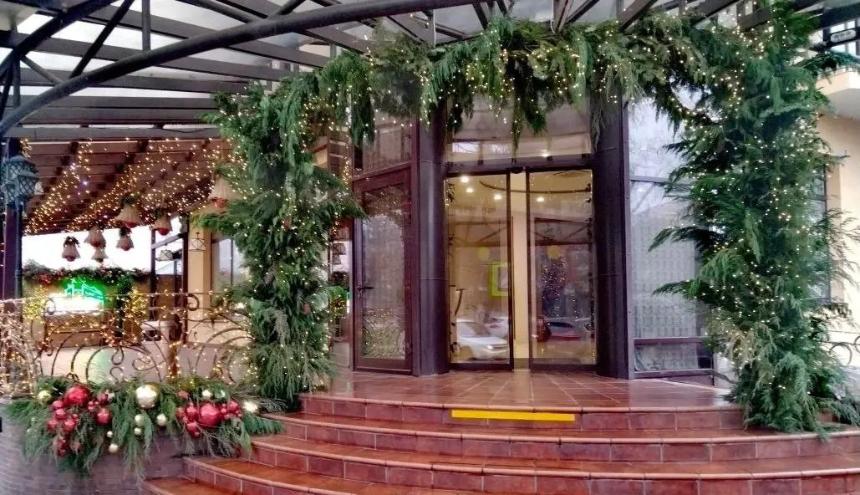 Город-курорт Горячий Ключ с искренней радостью и теплом готовится к новогодним праздникам.