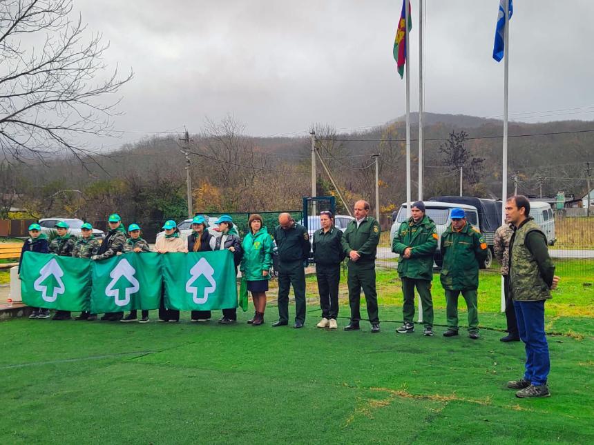 Школьники Фанагорийского заложили аллею в честь Года Защитника Отечества