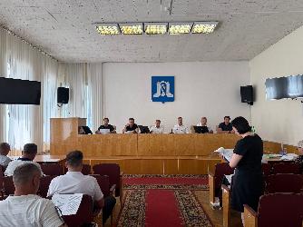 В большом зале  администрации состоялось совместное заседание постоянных комиссий Совета депутатов, посвященное подготовке к очередной сессии.