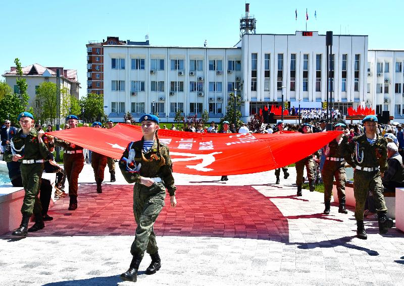 Большая концертная программа в честь Дня Победы 