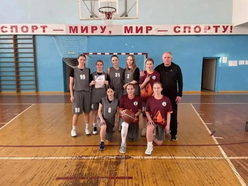 Достойное выступление команды на зональных соревнованиях по баскетболу