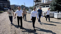 Сергей Белопольский проверил ход благоустройства городского парка