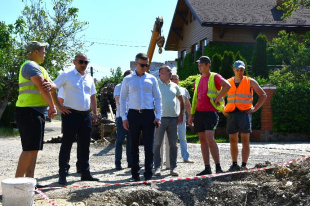 Сергей Белопольский проверил ход работ на объектах газо- и водоснабжения