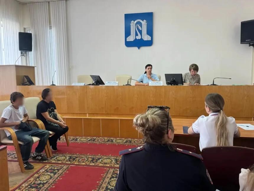 Питбайки и мопеды — не игрушка и не способ гонять по городским улицам