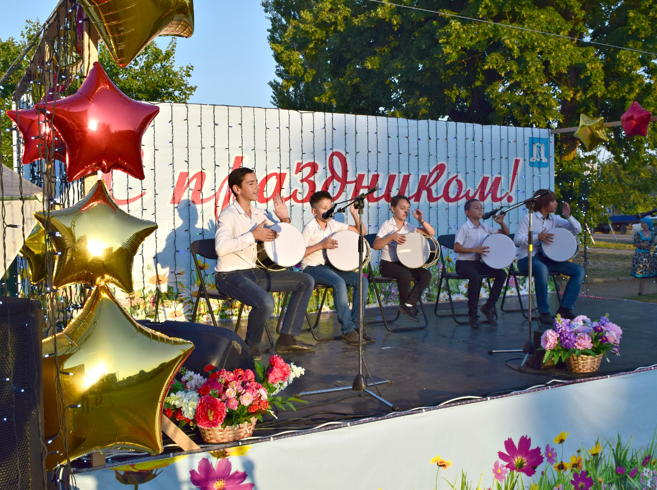 Погода в станице саратовской краснодарского края. Саратовская (станица). Станица Саратовская кружки. Погода в Саратовской станице.