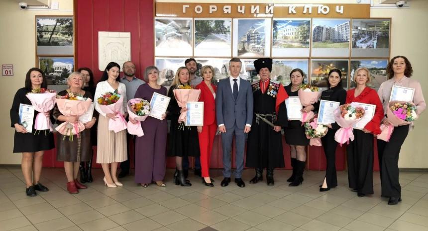 Сергей Белопольский поздравил работников культуры с профессиональным праздником