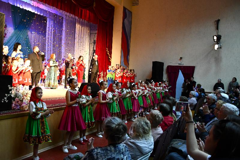 В канун самого теплого и нежного праздника весны поздравили наших прекрасных и любимых женщин