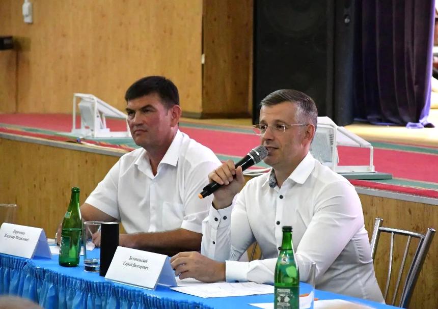 Сергей Белопольский провёл выездной приём жителей станицы Бакинской