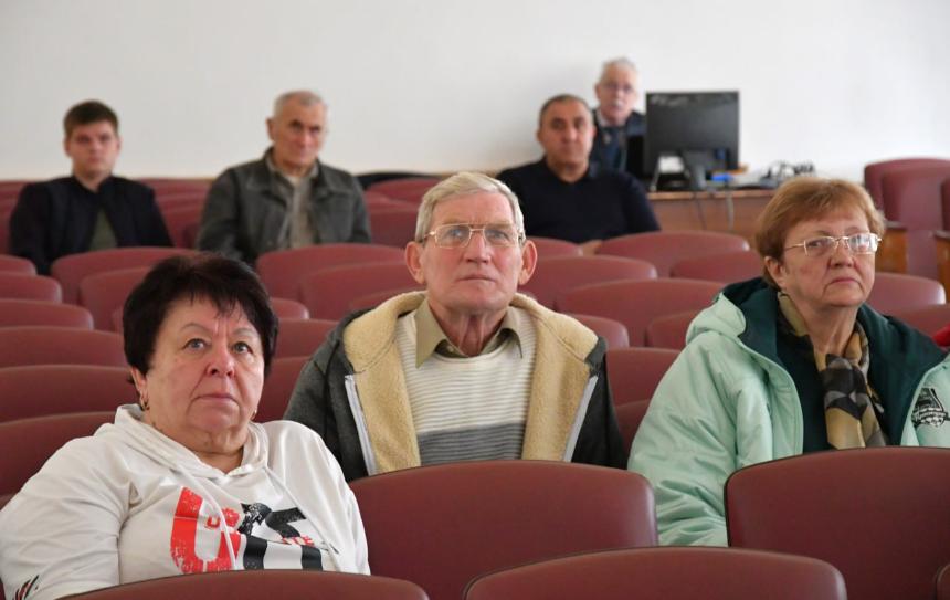 Безопасные праздники: в Горячем Ключе обучили председателей ТОСов и домкомов