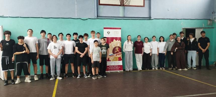 Испытания ГТО продолжаются: эстафету принимает школа №1