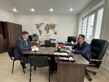 Сегодня председатель совета провел рабочую встречу с директором Государственного бюджетного учреждения социального обслуживания Краснодарского края "Горячеключевской комплексный центр социального обслуживания населения" Федотовым Николаем Викторовичем.