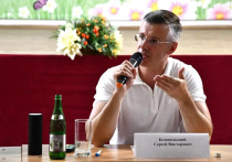 Открытый разговор и конкретные решения: Сергей Белопольский встретился с жителями Саратовской