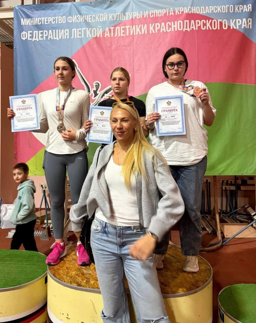 Горячеключевцы отметились на краевых соревнования по лёгкой атлетике.