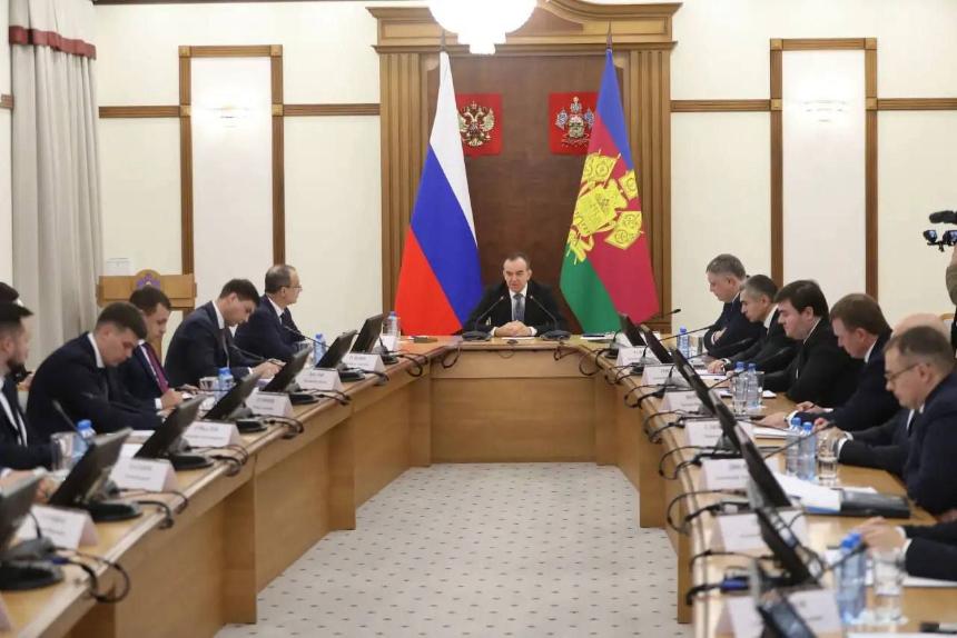 Сергей Белопольский принял участие в видеоселекторном совещании по вопросам социально-экономического развития региона