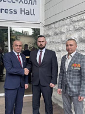 Депутат Совета г. Горячий Ключ, ветеран боевых действий, руководитель Ассоциации ветеранов СВО г. Горячий Ключ Шевелев Евгений Валентинович принял участие в просветительской сессий «Наследие. Развитие. Единство», которая проходила с 22 по 24 марта 