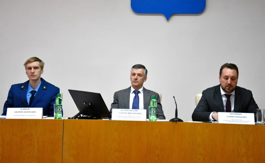 photo_5262902944720426400_y.jpg photo_5262902944720426400_y.jpg