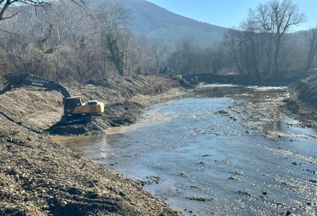 photo_5233422731582314366_y.jpg photo_5233422731582314366_y.jpg