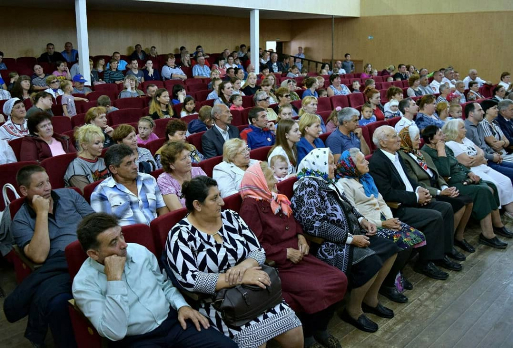 Погода в бакинской краснодарского края на 10. Станица Бакинская горячий ключ. Школа в станице Бакинской. Станица Бакинская школа 8. Станица Бакинская дом культуры.